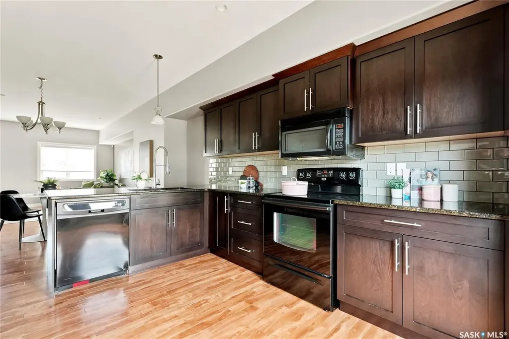 212 Willis Crescent Saskatoon SK S7T 0R6