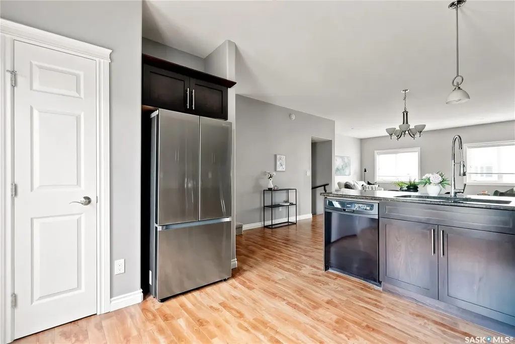 212 Willis Crescent Saskatoon SK S7T 0R6