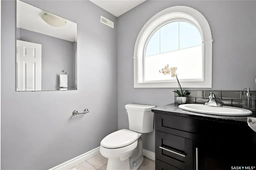 212 Willis Crescent Saskatoon SK S7T 0R6