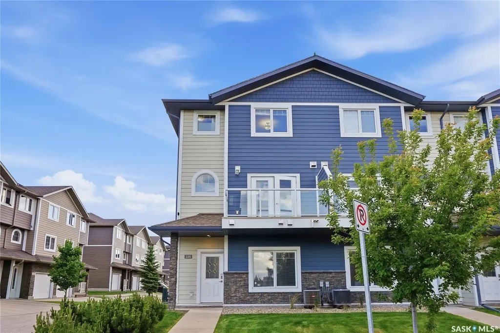 212 Willis Crescent Saskatoon SK S7T 0R6