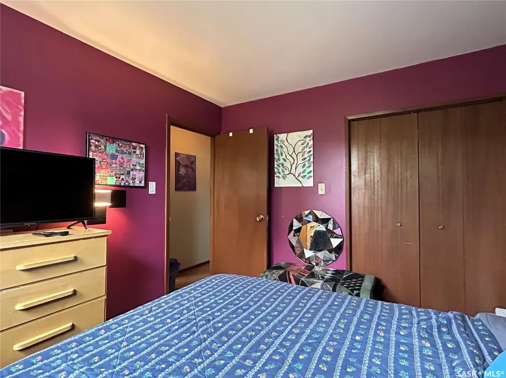 238 Nesbitt Crescent Saskatoon SK S7L 6E7