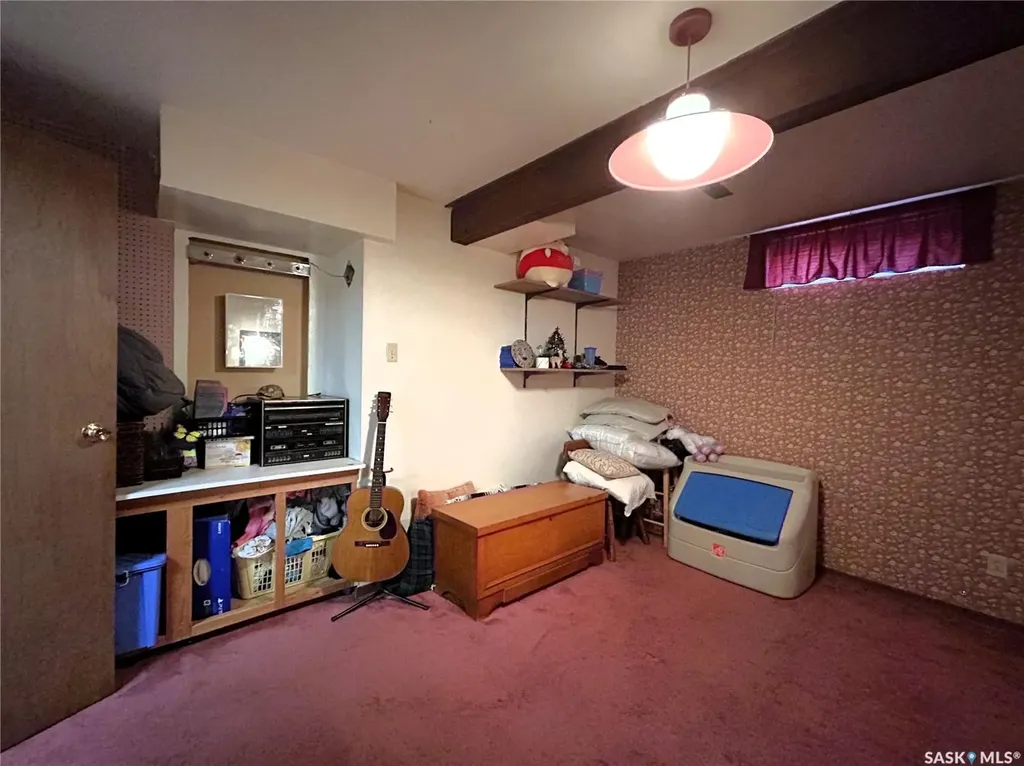 238 Nesbitt Crescent Saskatoon SK S7L 6E7