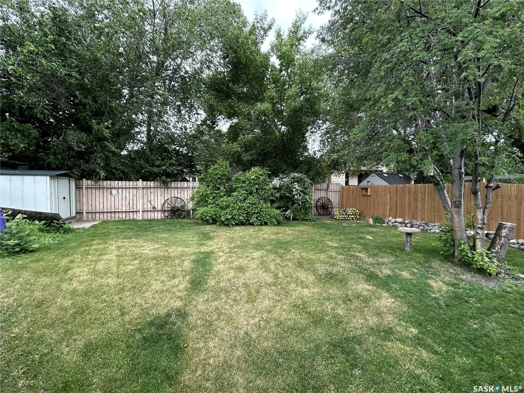 238 Nesbitt Crescent Saskatoon SK S7L 6E7