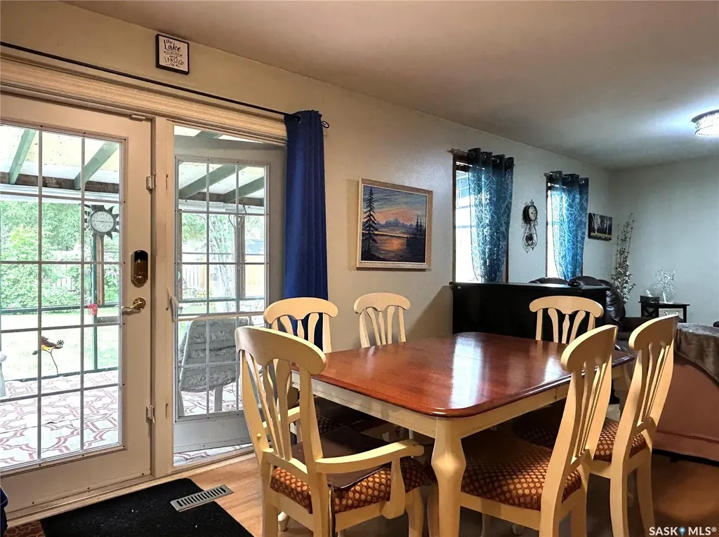 238 Nesbitt Crescent Saskatoon SK S7L 6E7