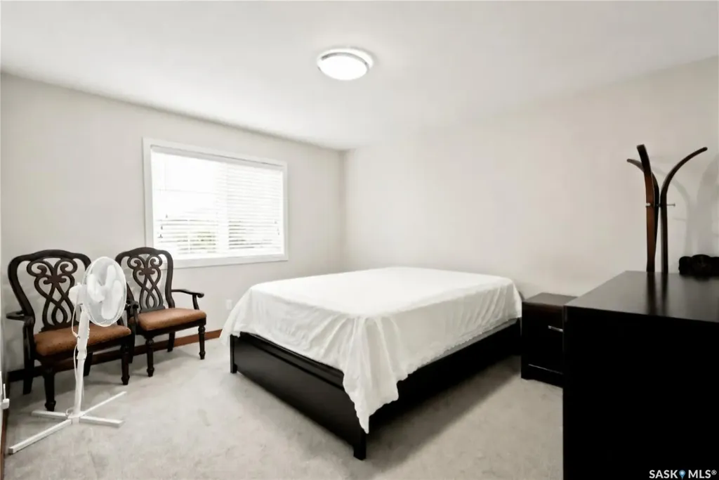1555 Paton Crescent Saskatoon SK S7W 0V5