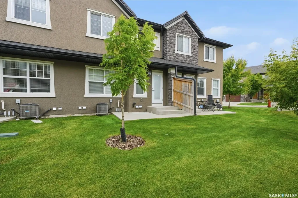 1555 Paton Crescent Saskatoon SK S7W 0V5