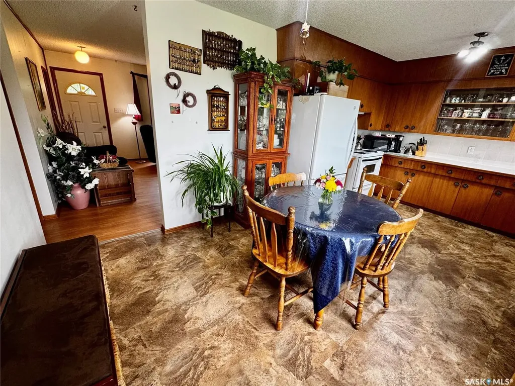 257 Kalmakoff Avenue Canora SK S0A 0L0