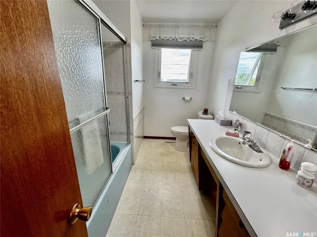 257 Kalmakoff Avenue Canora SK S0A 0L0