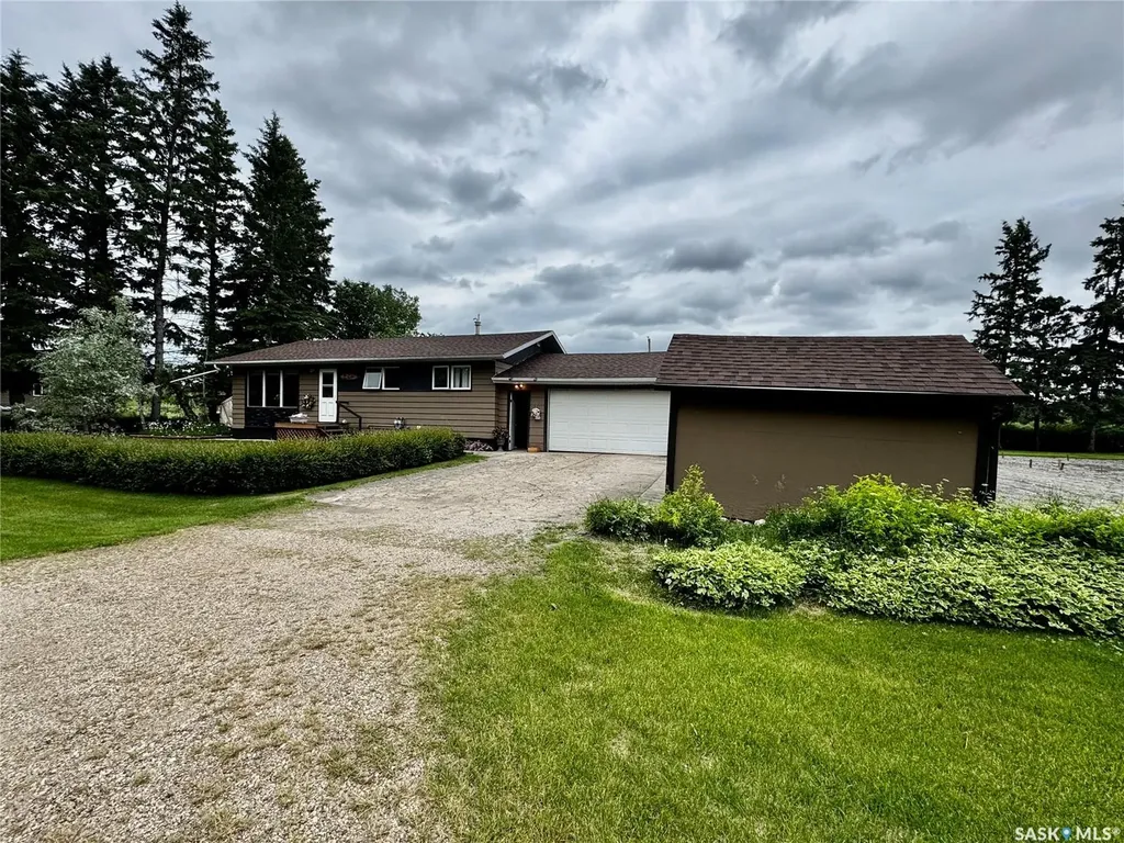 257 Kalmakoff Avenue Canora SK S0A 0L0