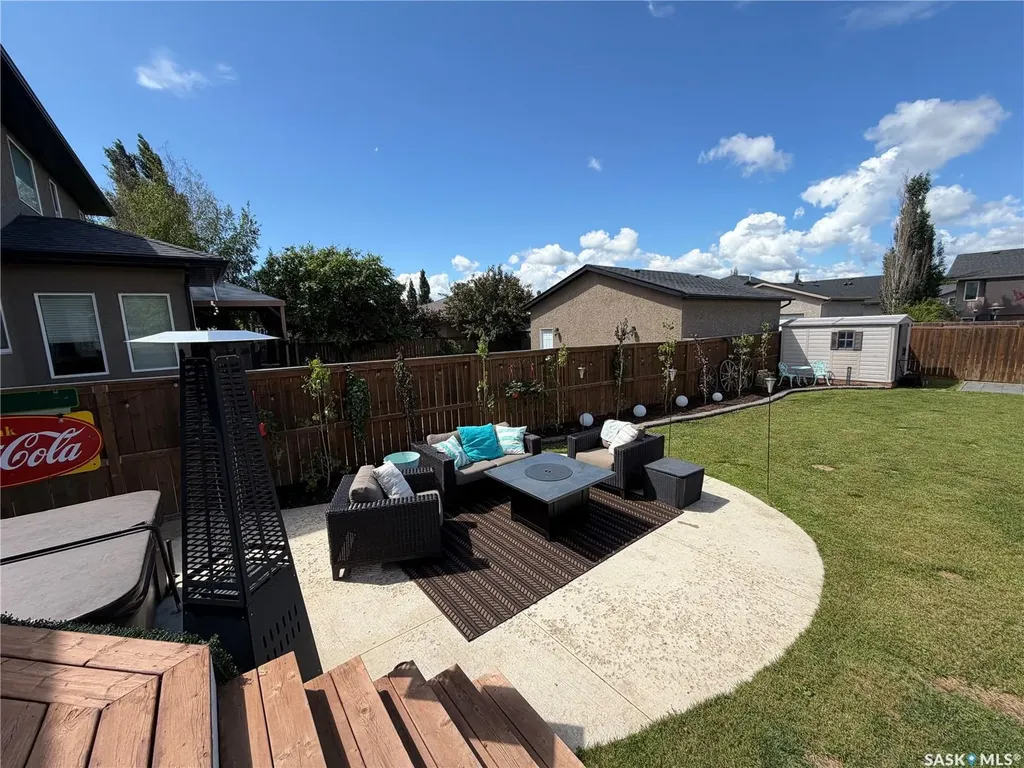 813 Sandy Rise Martensville SK S0K 2T2