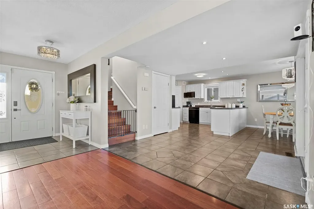 813 Sandy Rise Martensville SK S0K 2T2