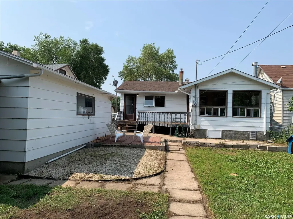 65 Irwin Avenue Yorkton SK S3N 2E4