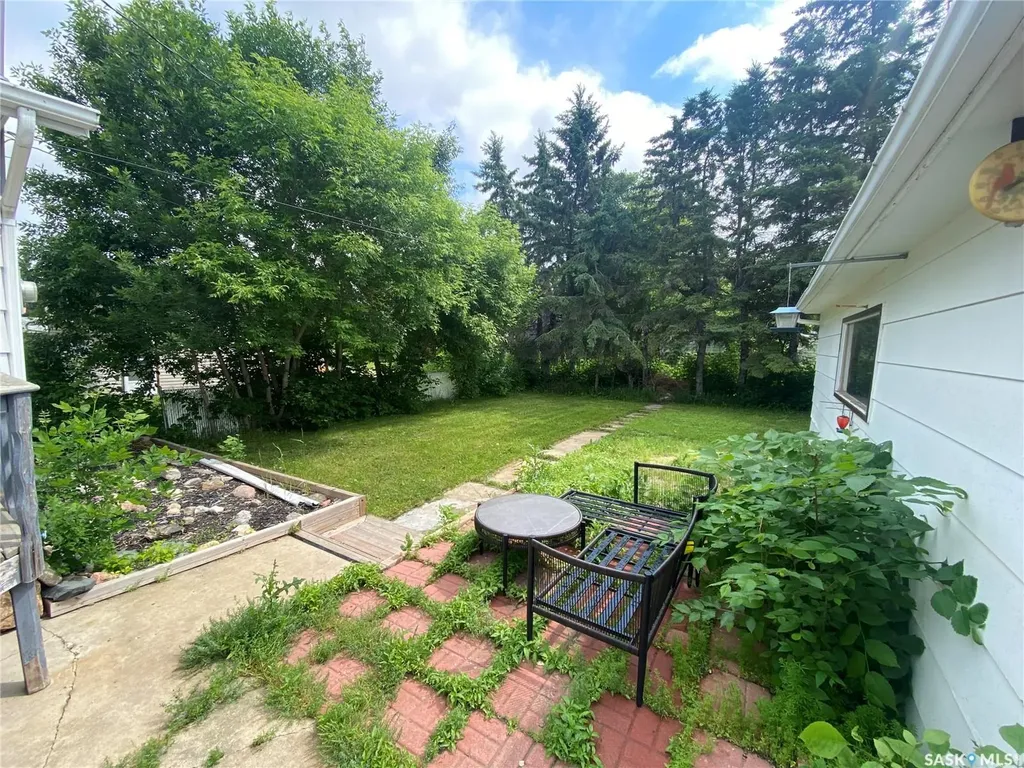 65 Irwin Avenue Yorkton SK S3N 2E4