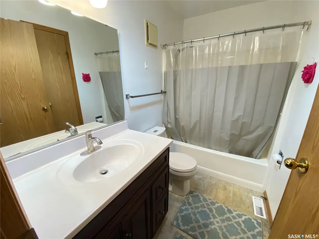 18 Blackwell Crescent Yorkton SK S3N 3Y3