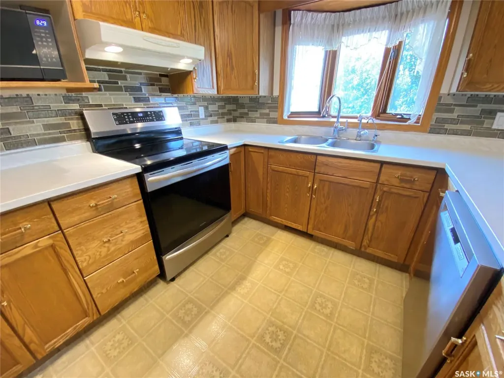 18 Blackwell Crescent Yorkton SK S3N 3Y3