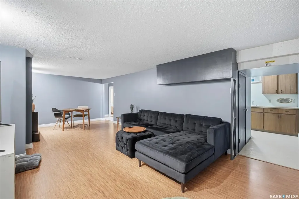 241 Laurentian Drive Saskatoon SK S7H 4R8