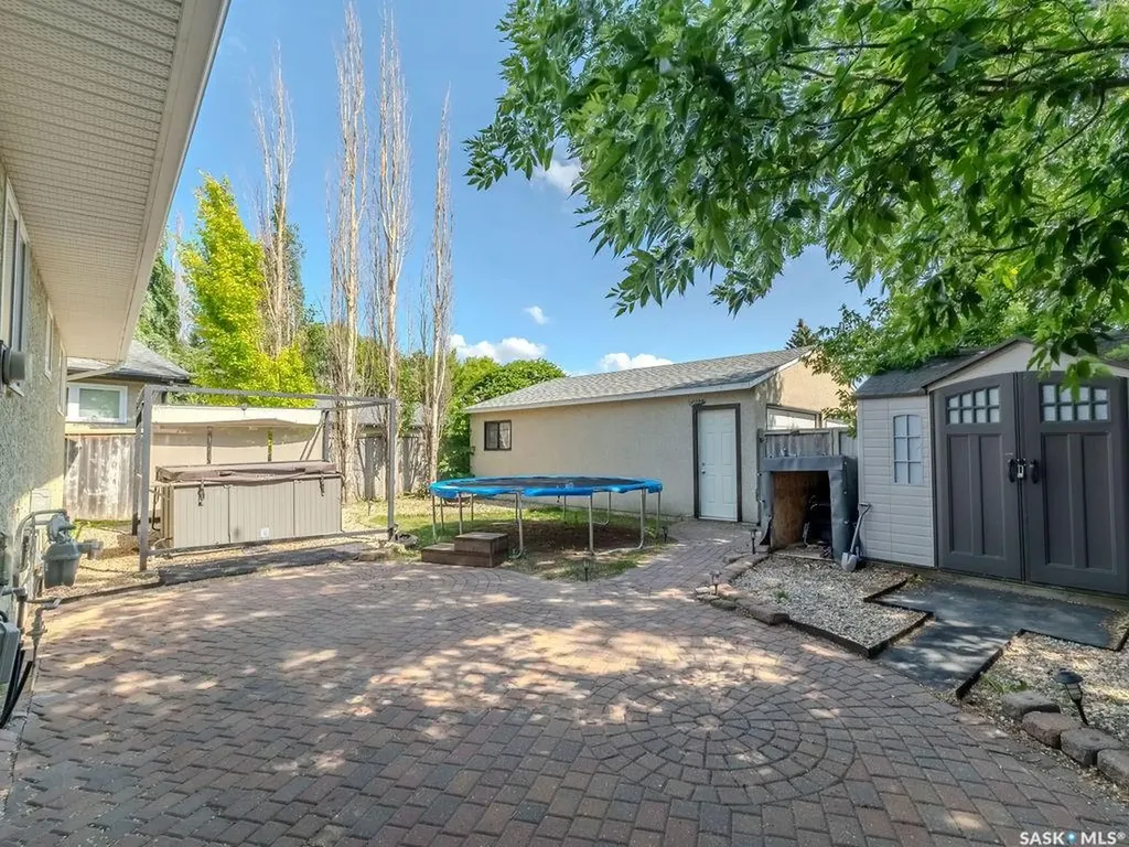 241 Laurentian Drive Saskatoon SK S7H 4R8