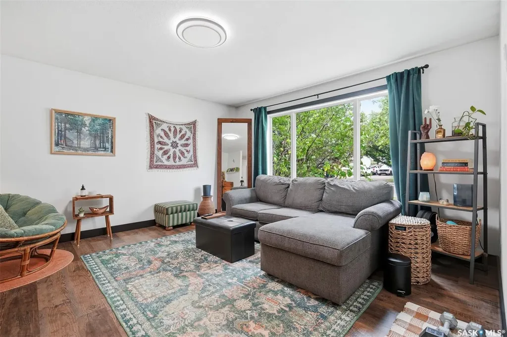 241 Laurentian Drive Saskatoon SK S7H 4R8