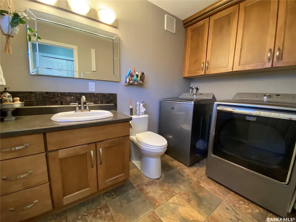 5 Marquis Crescent N Yorkton SK S3N 3L5