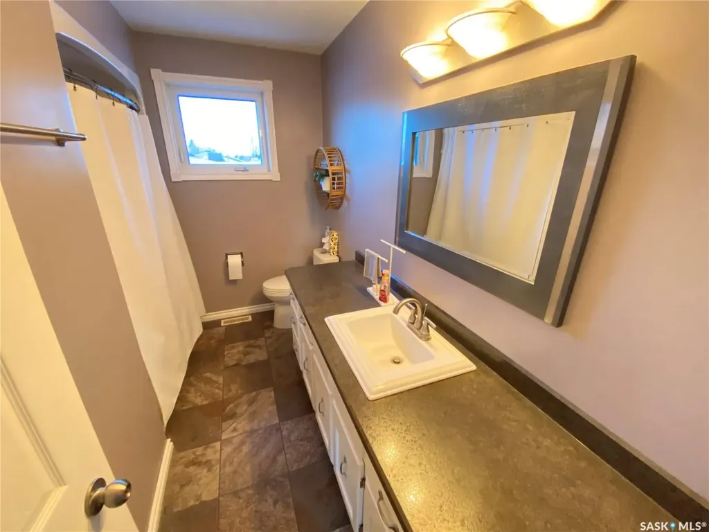 5 Marquis Crescent N Yorkton SK S3N 3L5