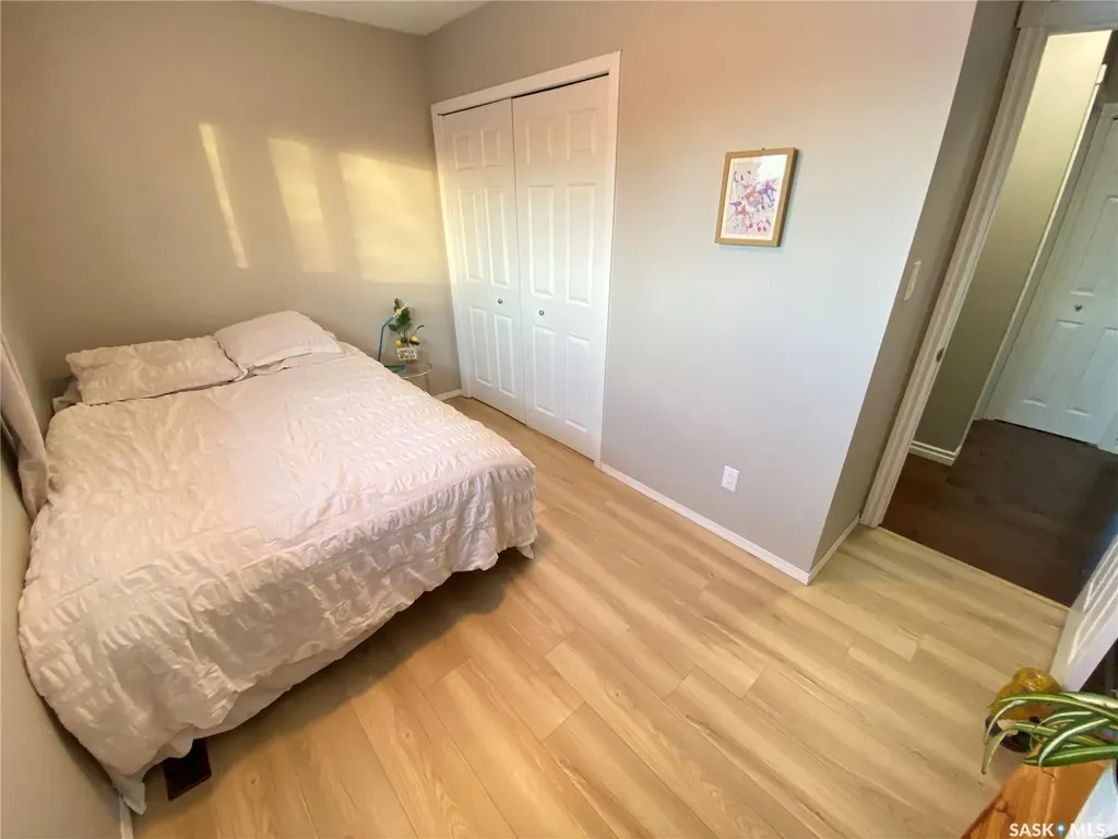 5 Marquis Crescent N Yorkton SK S3N 3L5