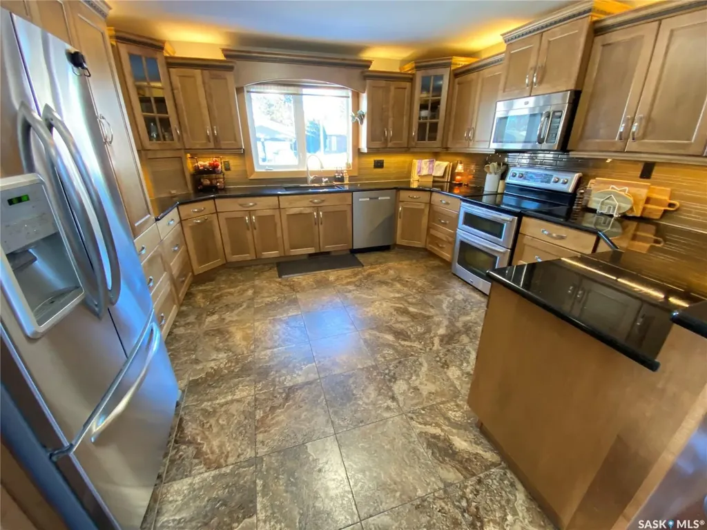 5 Marquis Crescent N Yorkton SK S3N 3L5