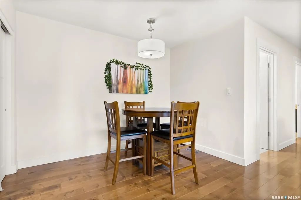 1863 Rae Street Regina SK S4T 2E3