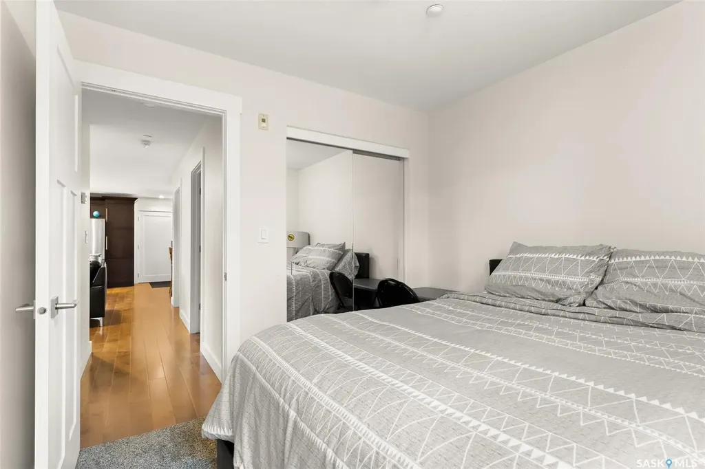 1863 Rae Street Regina SK S4T 2E3