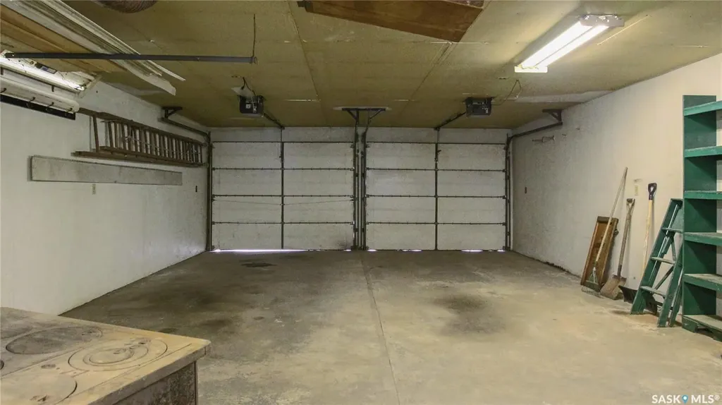 2037 Reynolds Street Regina SK S4N 3M9