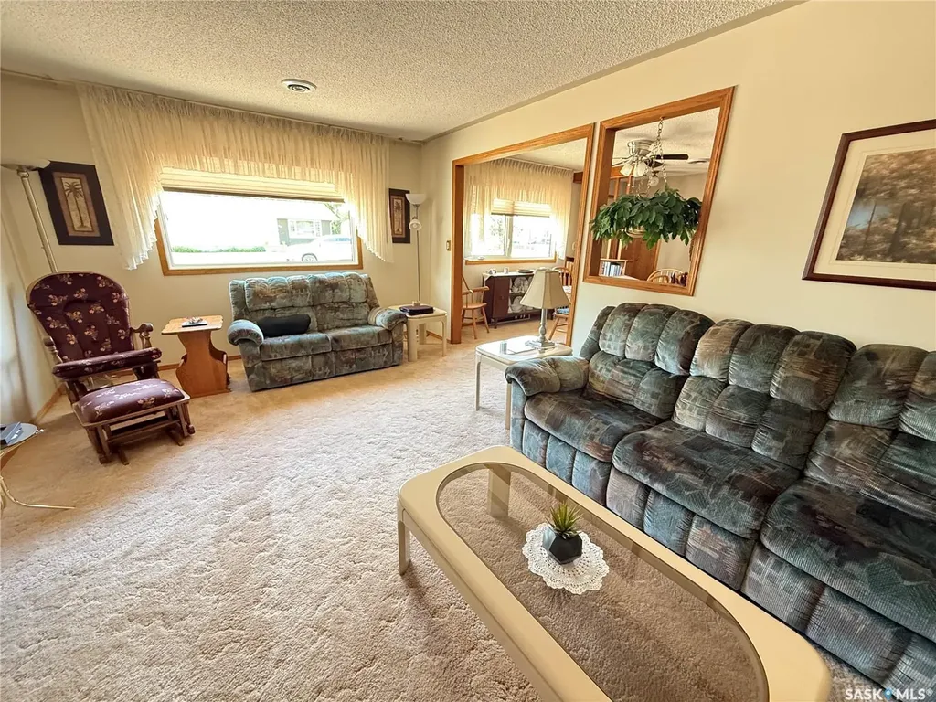 214 Taylor Street Bienfait SK S0C 0M0