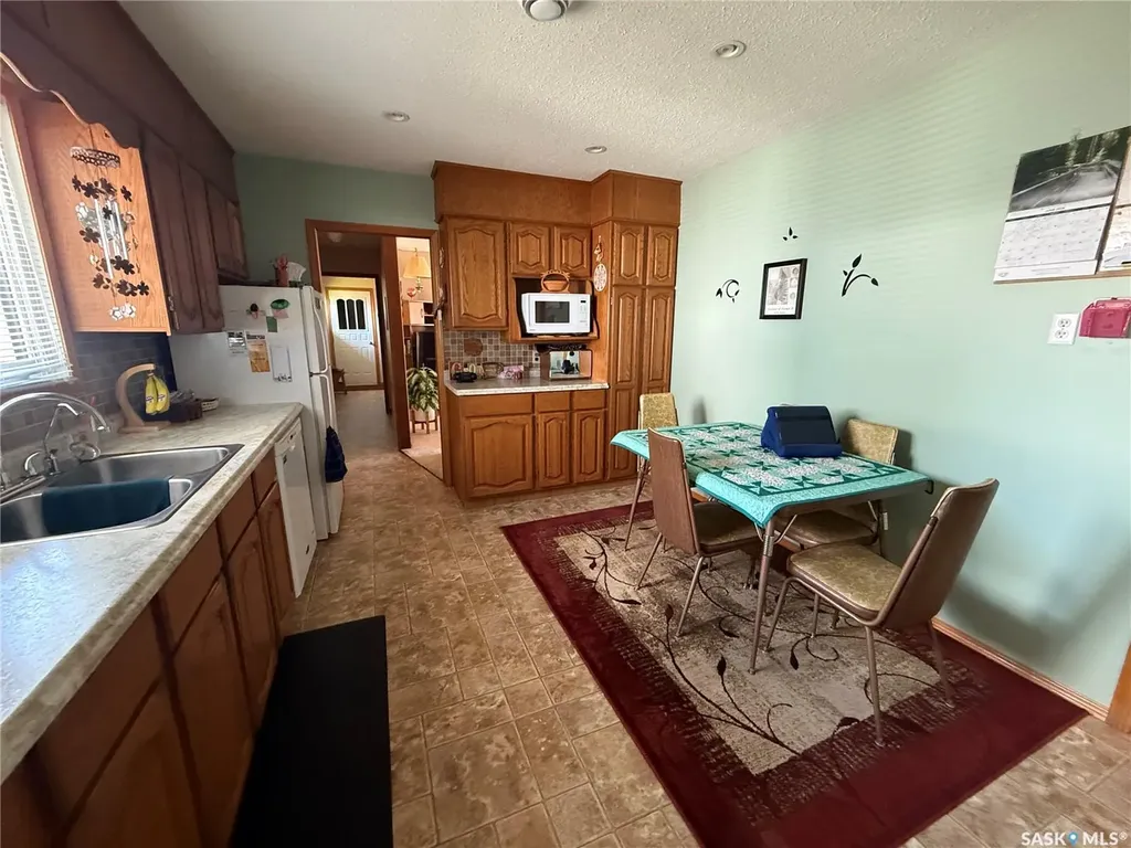 214 Taylor Street Bienfait SK S0C 0M0