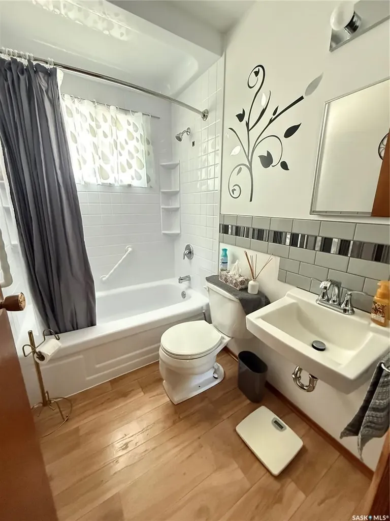 214 Taylor Street Bienfait SK S0C 0M0