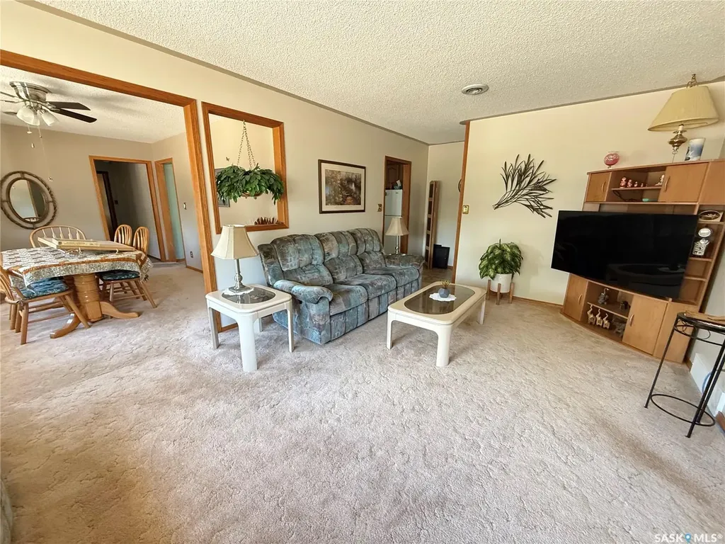 214 Taylor Street Bienfait SK S0C 0M0