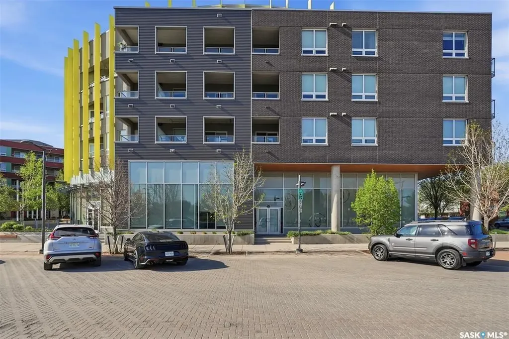 409 B Avenue S Saskatoon SK S7M 5M8