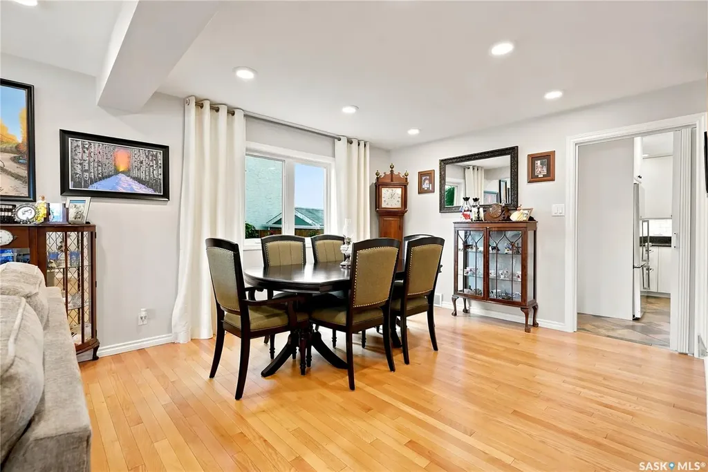 306 Nokomis Place Saskatoon SK S7K 5E2