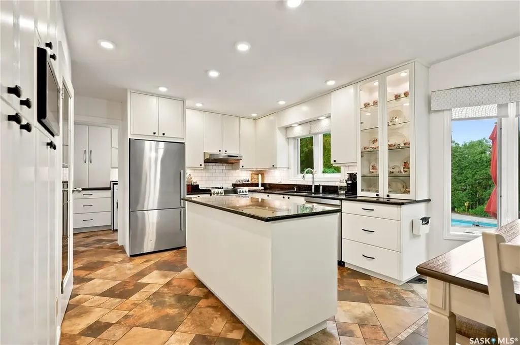 306 Nokomis Place Saskatoon SK S7K 5E2
