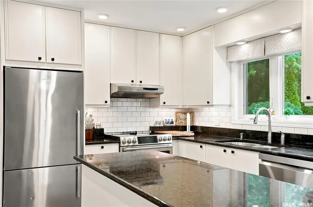 306 Nokomis Place Saskatoon SK S7K 5E2