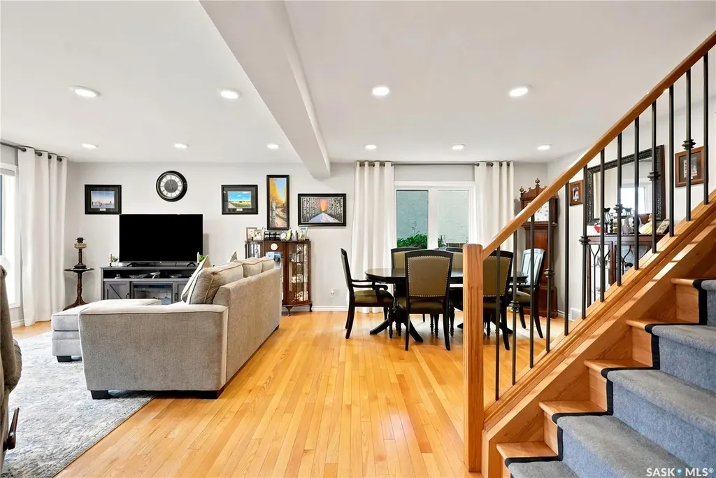 306 Nokomis Place Saskatoon SK S7K 5E2