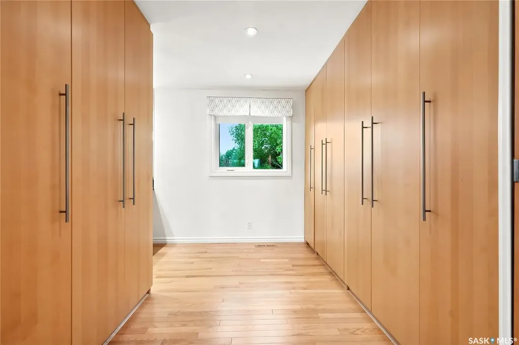 306 Nokomis Place Saskatoon SK S7K 5E2