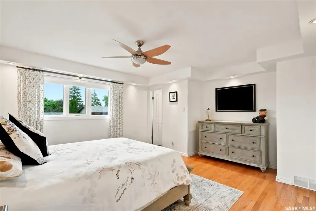 306 Nokomis Place Saskatoon SK S7K 5E2