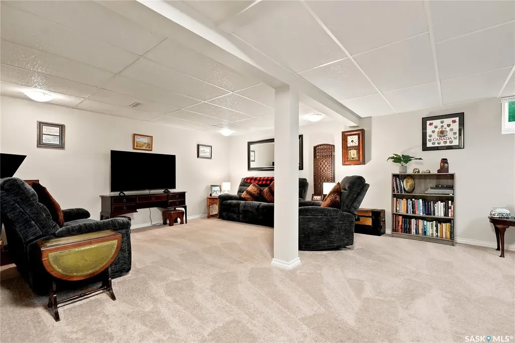 306 Nokomis Place Saskatoon SK S7K 5E2