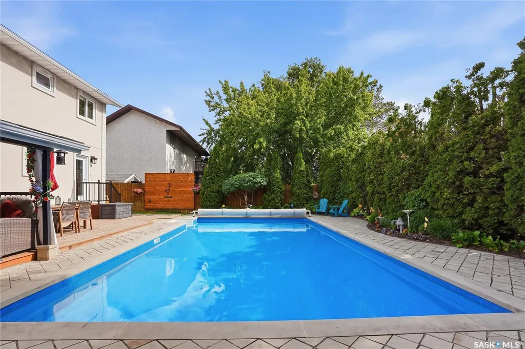 306 Nokomis Place Saskatoon SK S7K 5E2