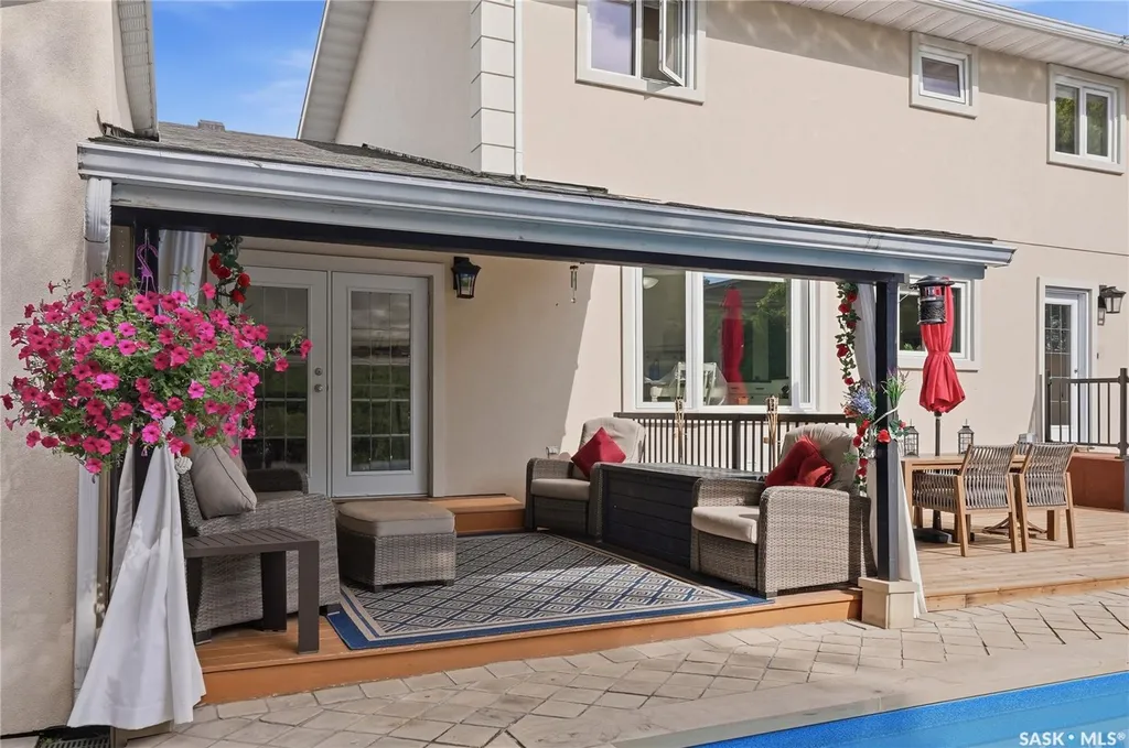 306 Nokomis Place Saskatoon SK S7K 5E2