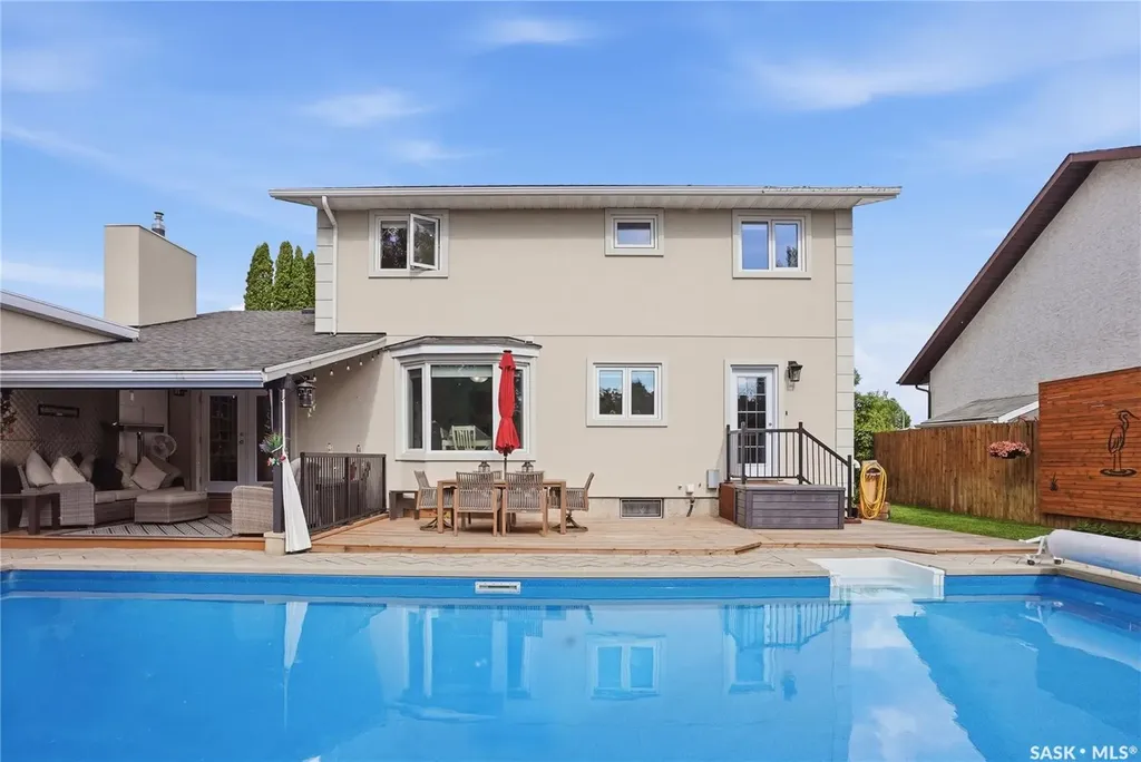 306 Nokomis Place Saskatoon SK S7K 5E2