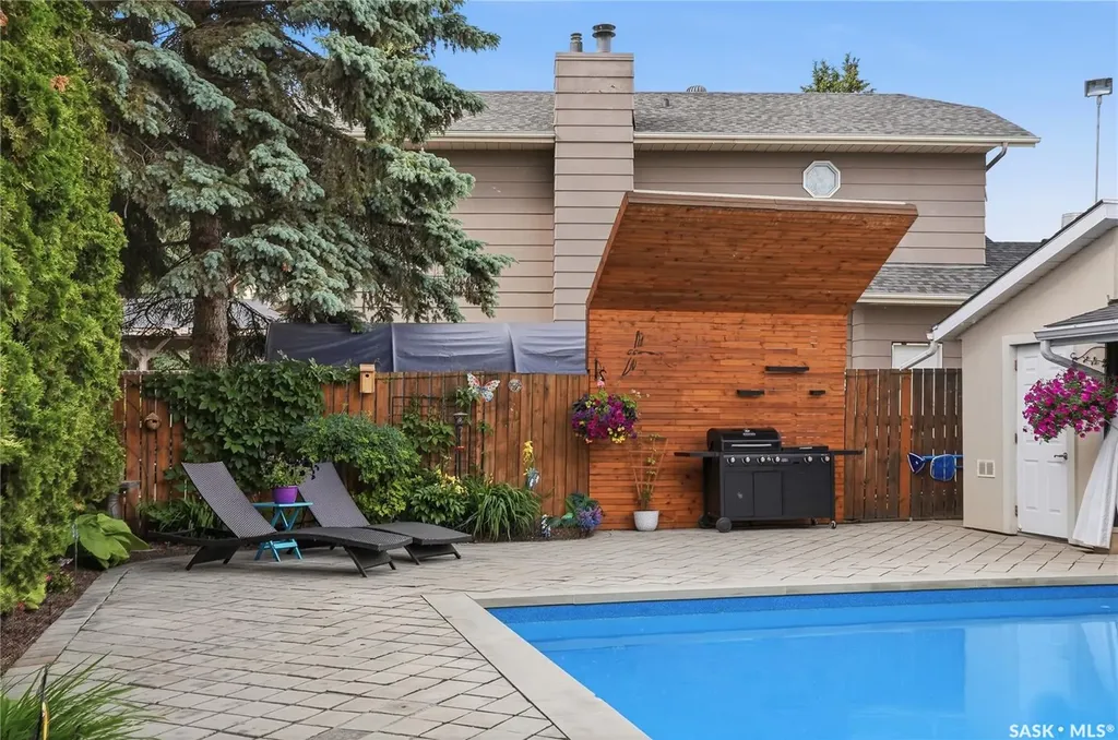 306 Nokomis Place Saskatoon SK S7K 5E2