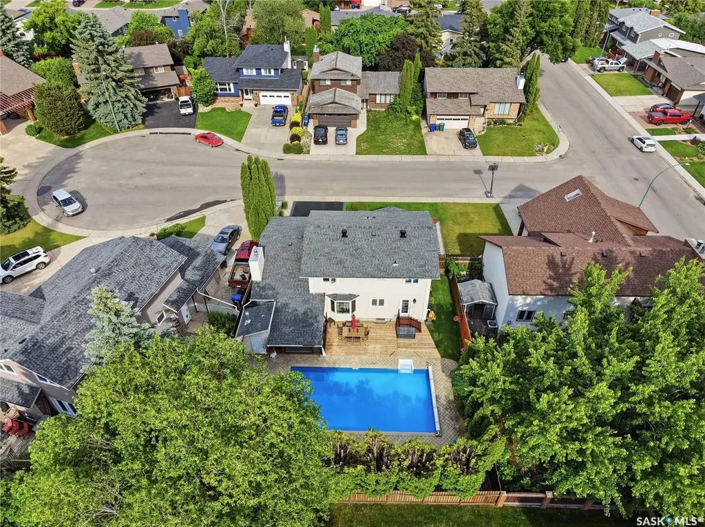 306 Nokomis Place Saskatoon SK S7K 5E2