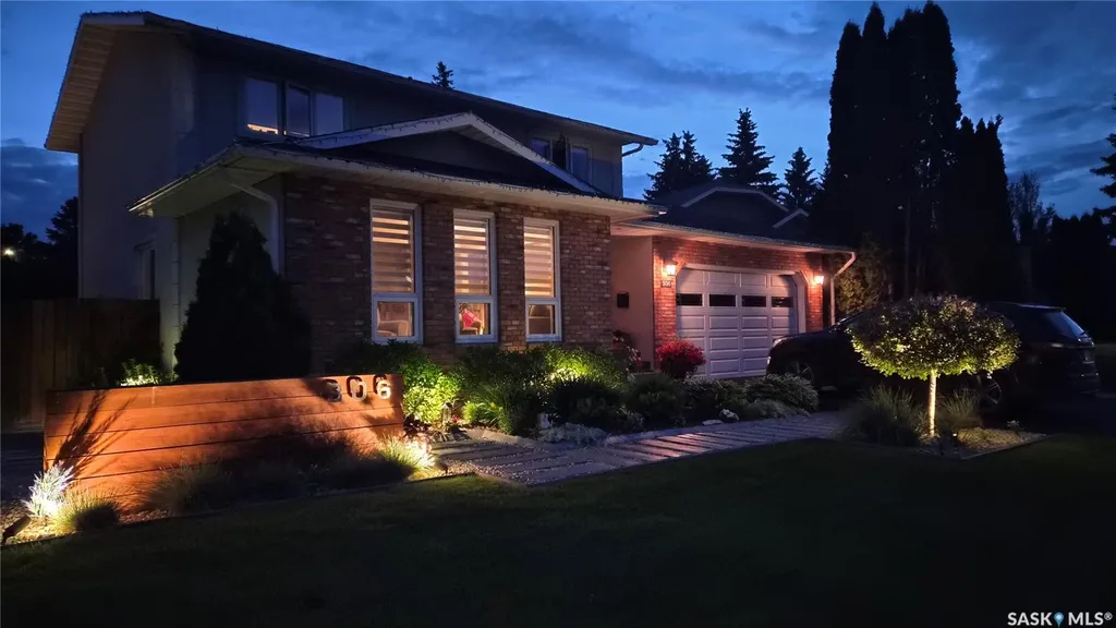 306 Nokomis Place Saskatoon SK S7K 5E2