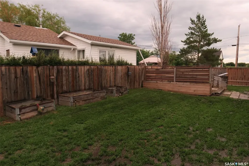 4 Saskatchewan Avenue Tuxford SK S0H 4C0