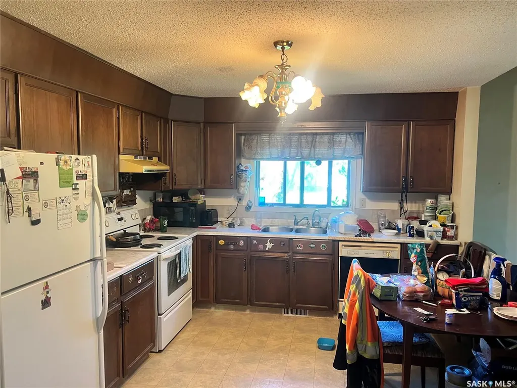 561 Ford Street Bethune SK S0G 0H0