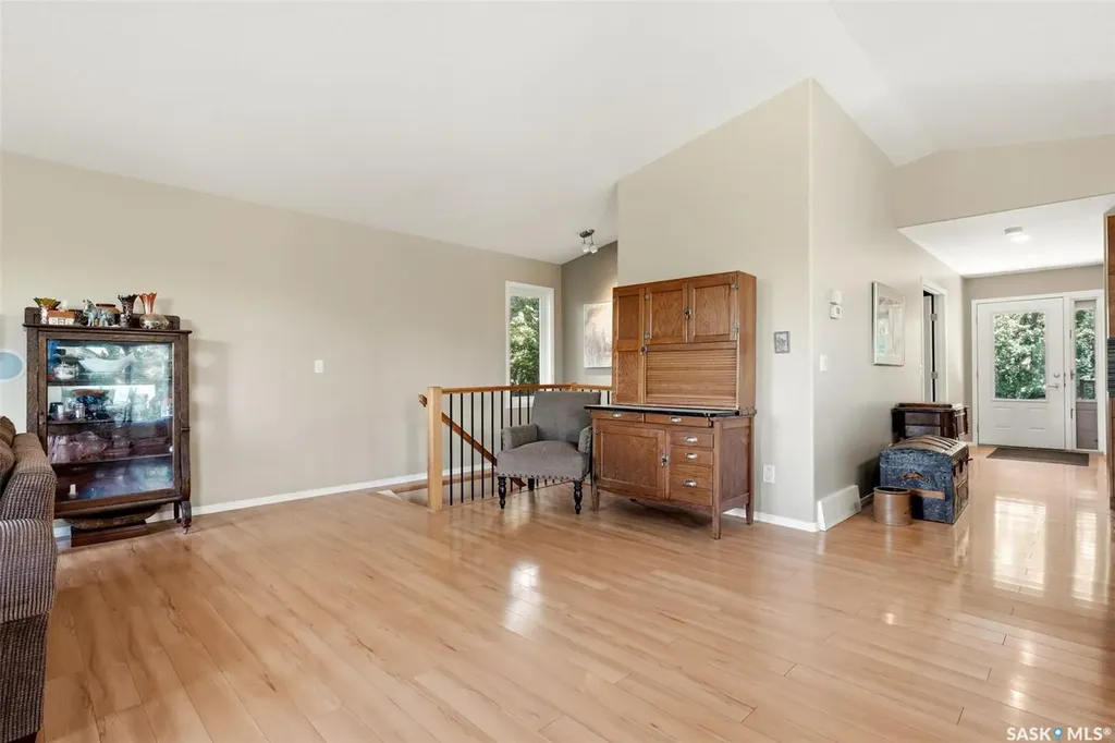 226 Daly Avenue Regina Beach SK S0G 4C0